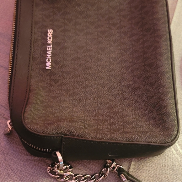 Michael Kors Black Logo Crossbody with Silver Chain Detail - Picture 4 of 4